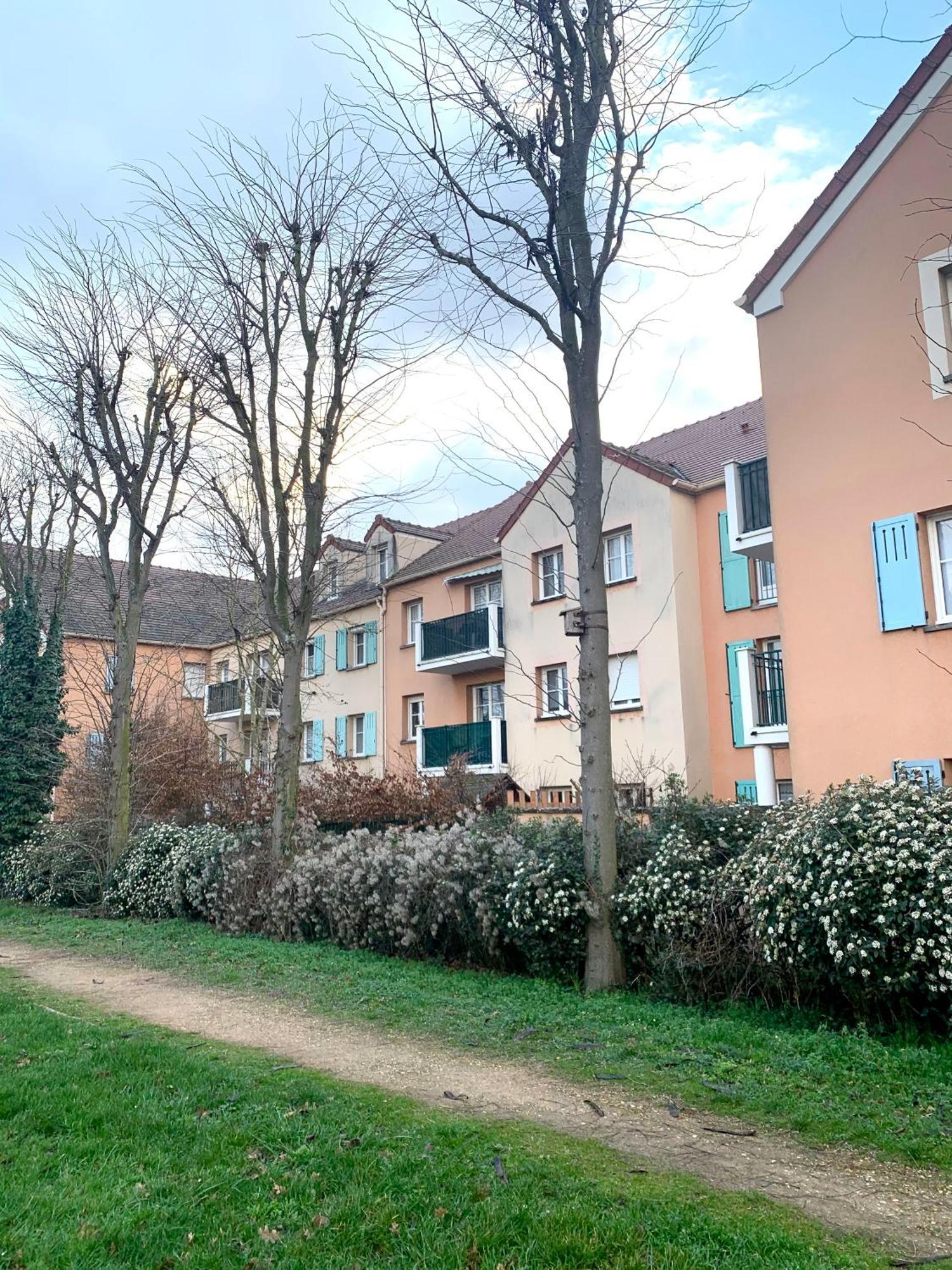 Grand F3 - Emplacement D'Or Proche Paris Et Versailles Plaisir Extérieur photo